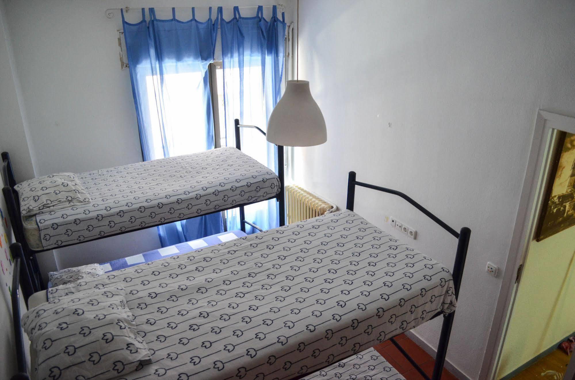 Roomin Hostel Salamanque Extérieur photo